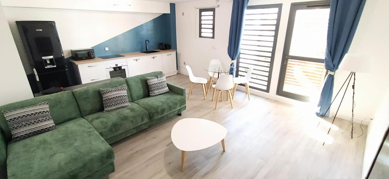 Appartement Le Clipper à Saint Pierre Extérieur photo